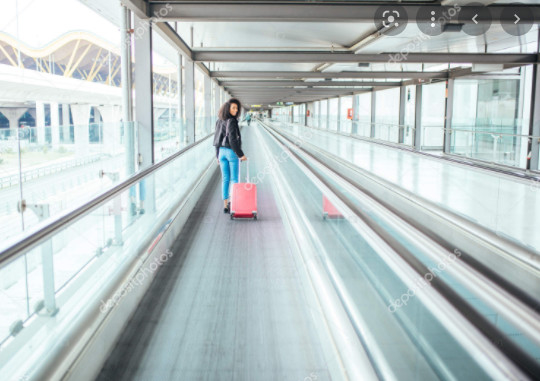 Flache Rolltreppe ODM in der Flughafen-U-Bahn