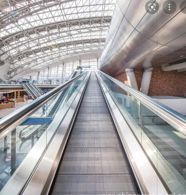 Flughafen-beweglicher Gehweg 1400mm Travelator FUJIS 5000KG im Freien
